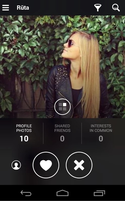 Hot or Not 5.362.0 APK feature